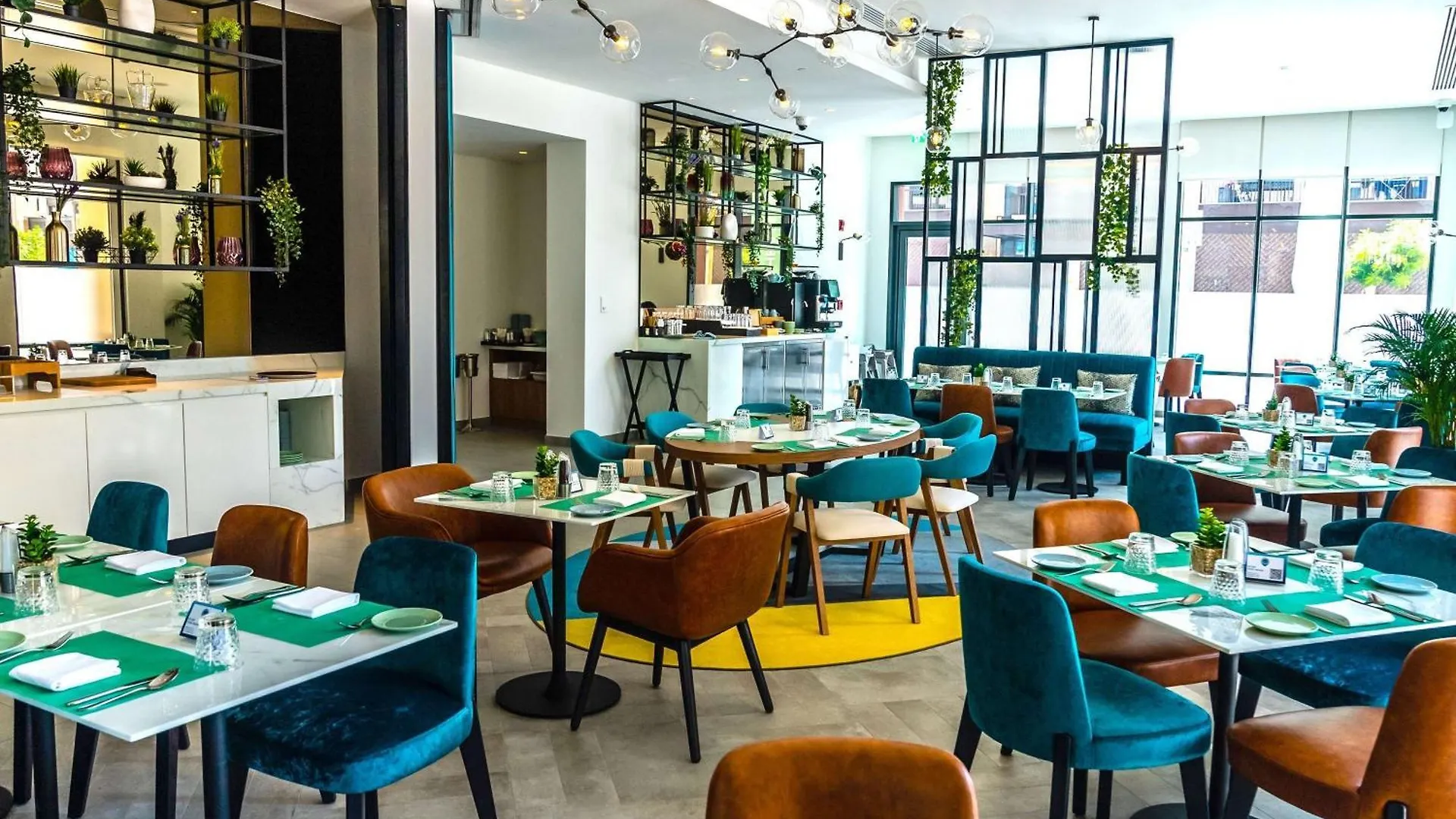 Ibis Styles Dubai Deira Hotel 3*,